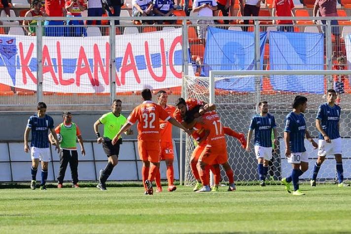 La UC sufre tercera caída consecutiva al perder con Cobreloa en Copa Chile