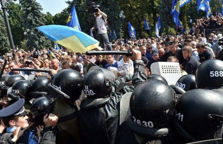 El este de Ucrania respira. Gobierno y rebeldes acercan posiciones