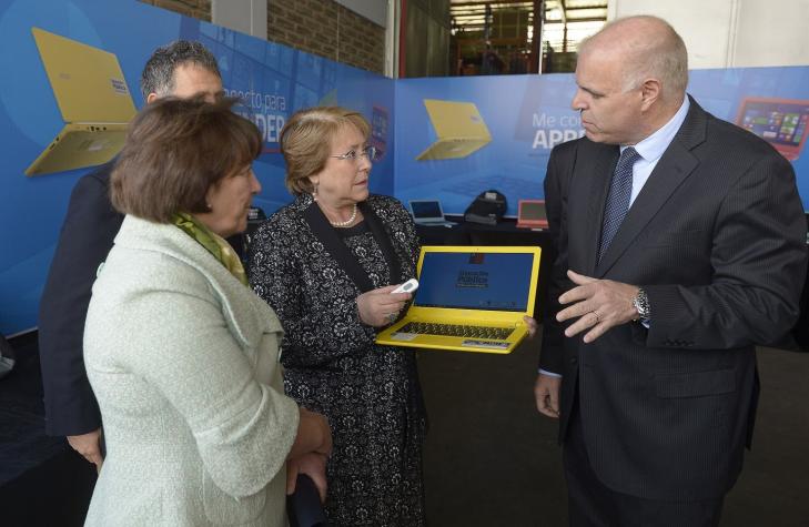 Bachelet liderará despliegue en terreno por entrega de computadores a estudiantes de 7° básico