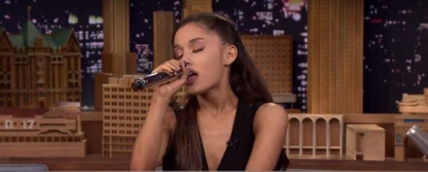 [VIDEO] Ariana Grande sorprende con imitación a divas del pop