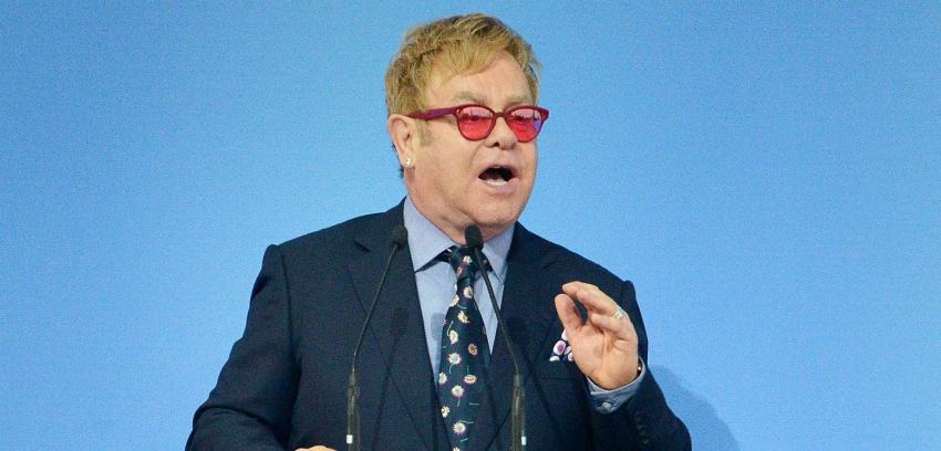 Elton John es víctima de gran "pitanza" telefónica: jamás habló con Putin sobre los homosexuales