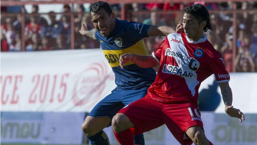 [VIDEO] La violenta falta de Tevez que provocó una fractura expuesta en jugador rival