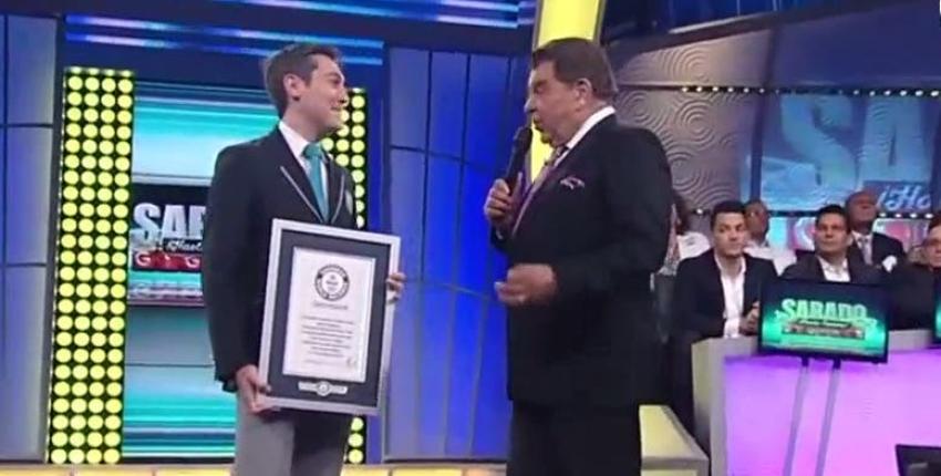 [VIDEO] Record Guiness premia a Sábado Gigante por ser el programa más longevo en la historia