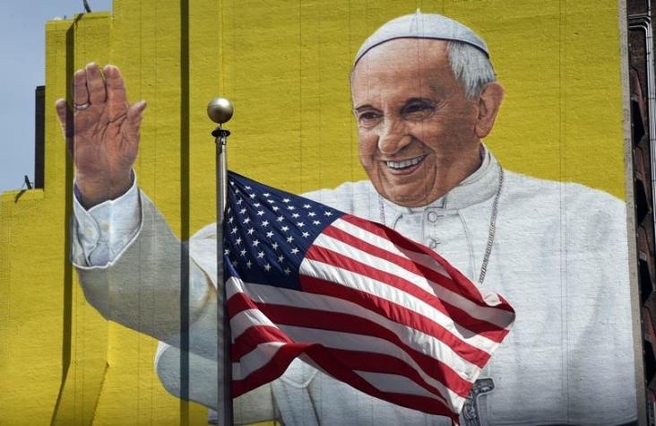 El papa Francisco cierra visita a NY y viaja a Filadelfia