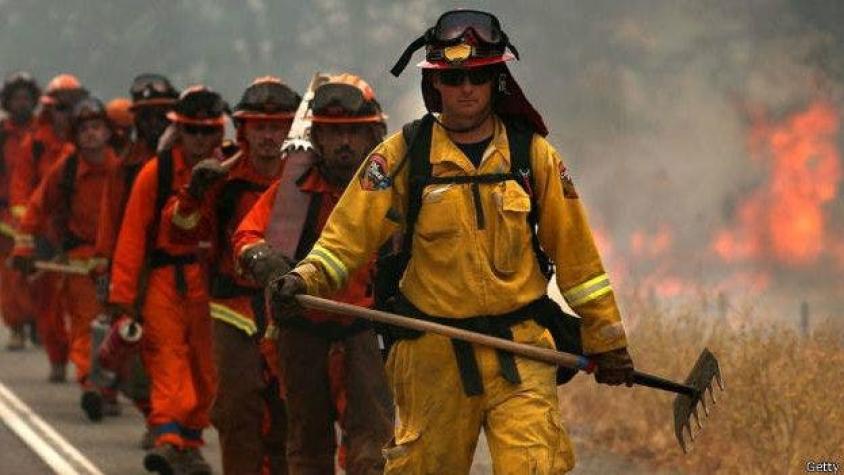 Los reos que combaten incendios en California