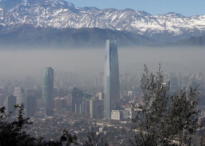 Santiago: restricción a vehículos con sello verde será aprobada en 2016