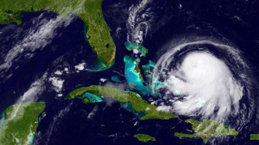 El huracán Joaquín se fortalece y amenaza la costa este de EE.UU.