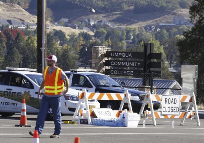 Identifican autor de tiroteo en el que murieron 10 personas en Oregon