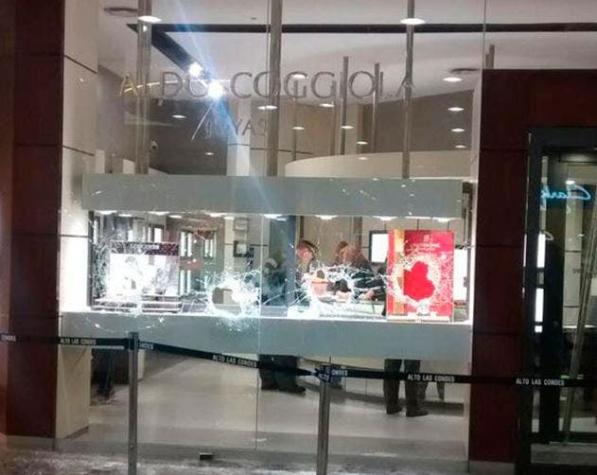 Violento asalto a una joyería en mall Alto Las Condes