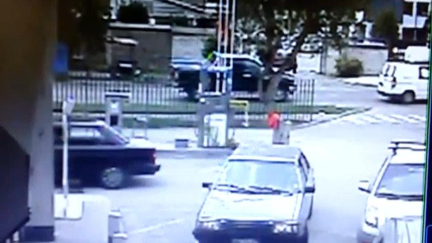 [VIDEO] Cámaras captan intento de robo de una camioneta en Cerrillos