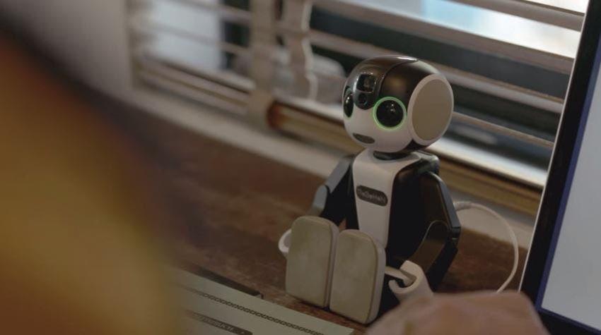 [VIDEO] RoBoHon, el asombroso smartphone humanoide que comprende a las personas
