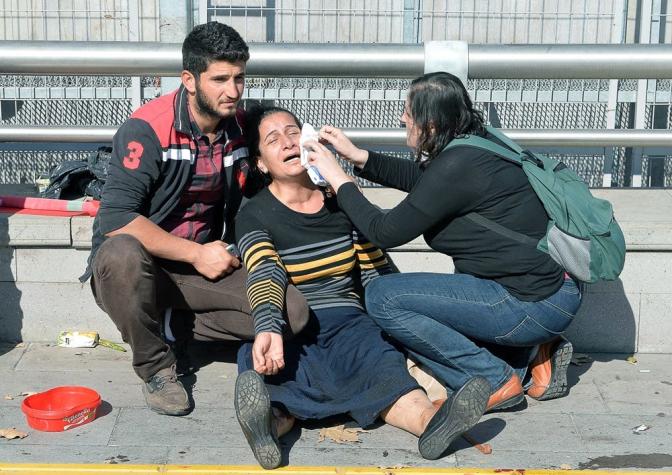 [VIDEO] Decretan 3 días de luto en Turquía tras atentado que dejó al menos 127 muertos