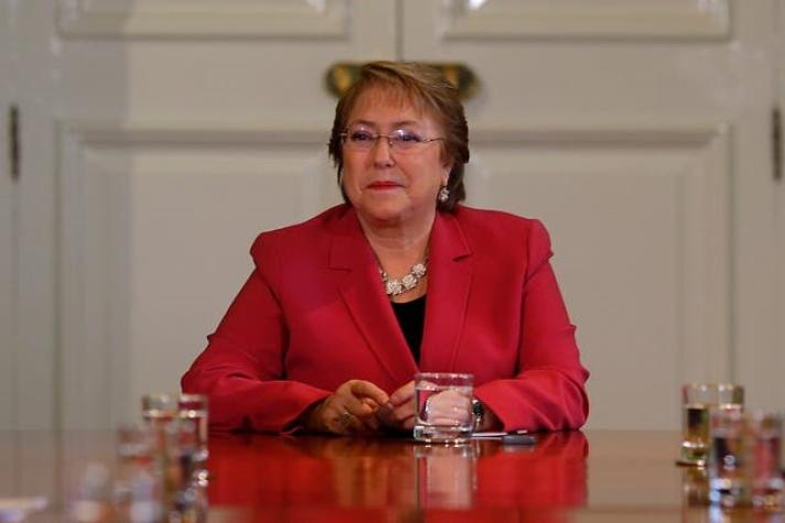 Presidenta Bachelet: "Chile no está en una recesión económica"