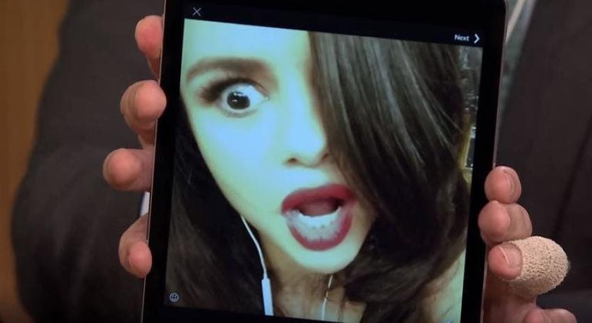 [VIDEO] El hilarante duelo de "Dubsmash" entre Selena Gómez y Jimmy Fallon
