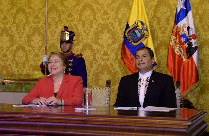 Presidente de Ecuador pide que diferencias entre Bolivia y Chile se resuelvan de forma pacífica