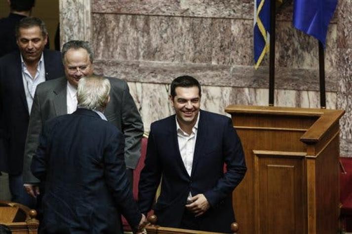 Tsipras gana voto de austeridad tras elecciones anticipadas