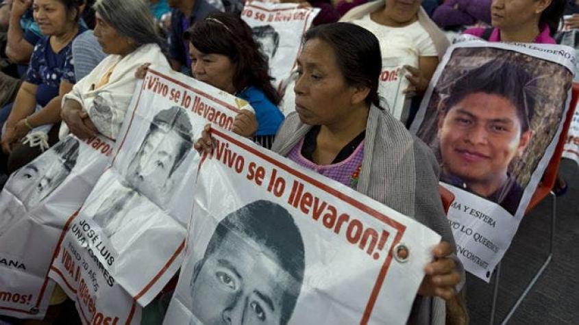 El gobierno mexicano acepta relanzar la búsqueda de los 43 estudiantes de Ayotzinapa