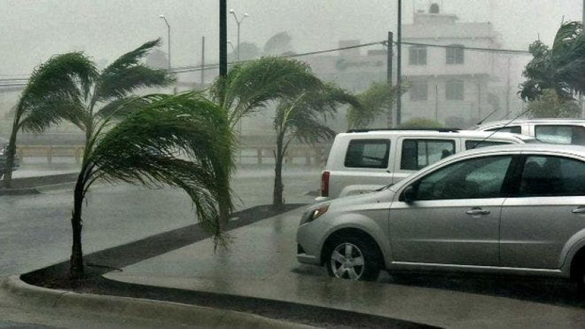 El huracán Patricia pierde fuerza pero amenaza con dejar lluvias torrenciales en México