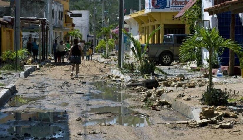 Huracán Patricia causa daños menores a los esperados en México