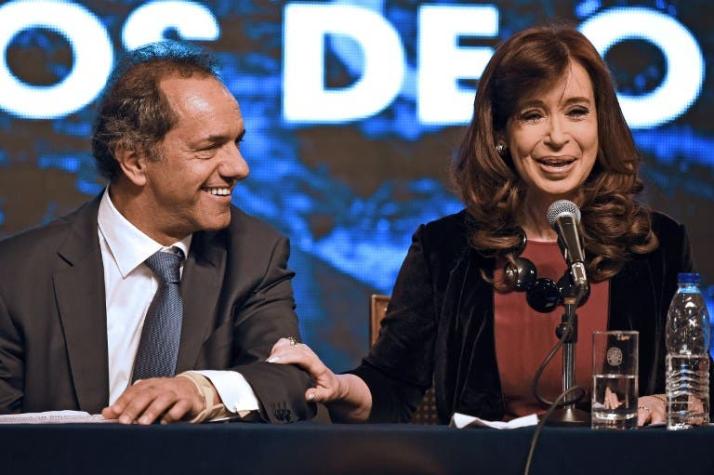 Cristina Fernández pide apoyo para Scioli en balotaje argentino