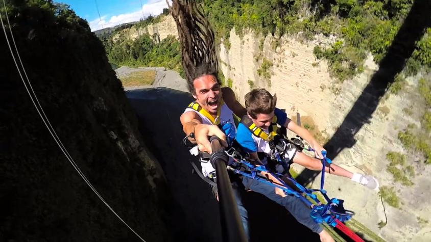 [VIDEO] ¿Te lanzarías del bungy más alto de Nueva Zelanda?