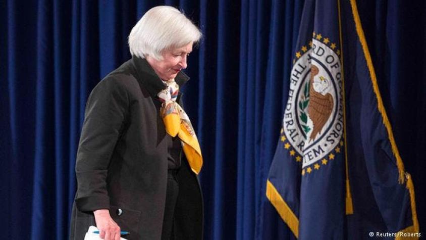 Fed mantiene los tipos de interés, pero advierte que "creación de empleos se ha desacelerado"