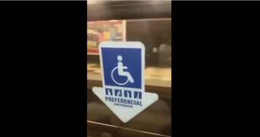 [VIDEO] Registran momento en que una mujer niega asiento preferencial del Metro a embarazada