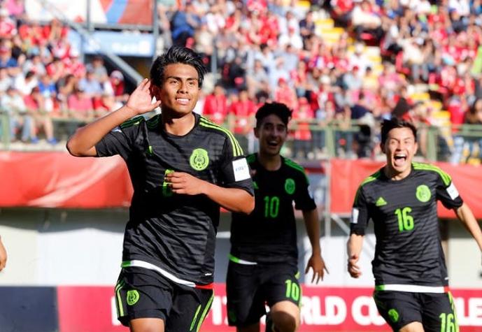 [VIDEO] Con este golazo México se pone ventaja ante Chile