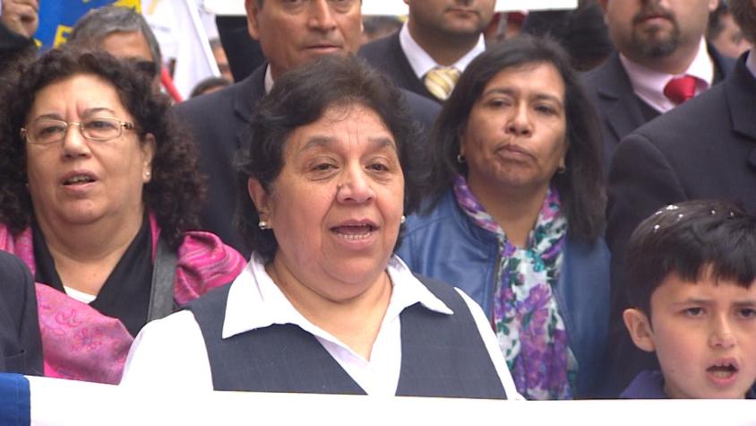 Un día con Nelly Díaz: La mujer detrás de los trabajadores del Registro Civil