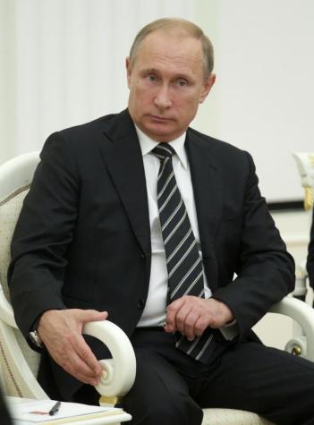 Putin dice que caída del avión ruso en Egipto fue un "atentado"