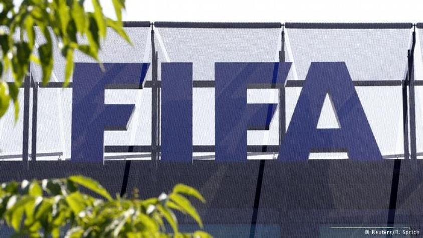 La FIFA aprueba 5 candidaturas a la presidencia y examinará la de Platini más tarde