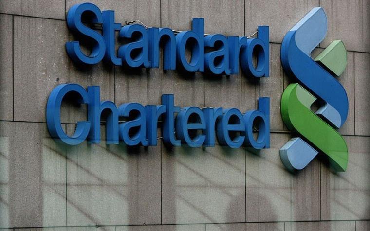 Standard Chartered suprimirá 15.000 empleos tras resultados "decepcionantes"