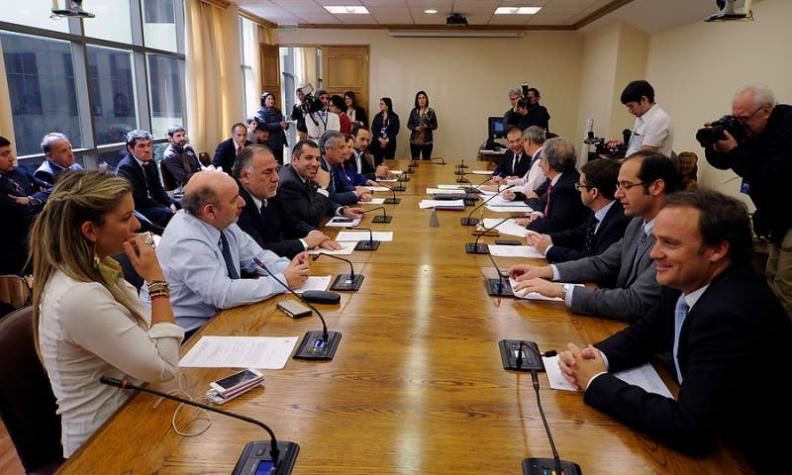 Comisión Caval solicitará a Contraloría un sumario administrativo en La Moneda
