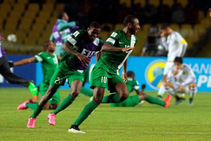 [VIDEO] Nigeria en "guerra de goles" vence a México y es finalista del Mundial Sub 17
