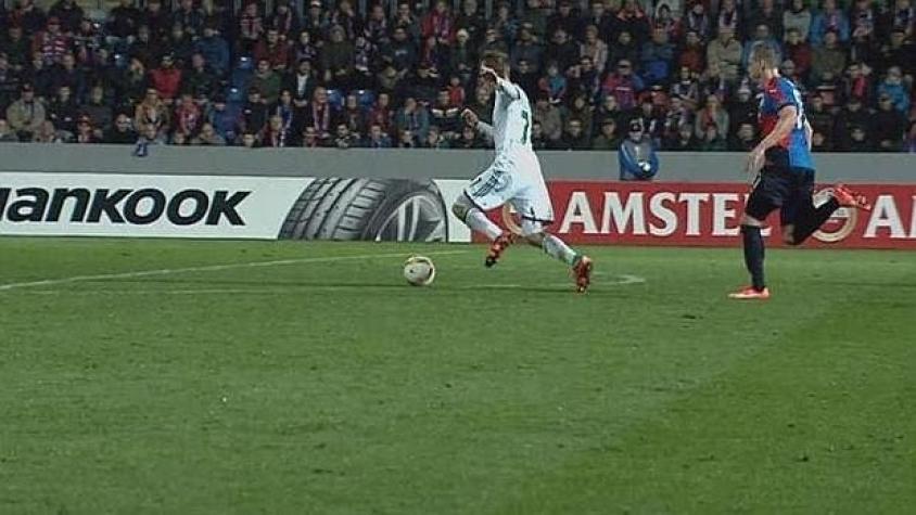 Volante austriaco deslumbra con el gol más cómico en Europa League