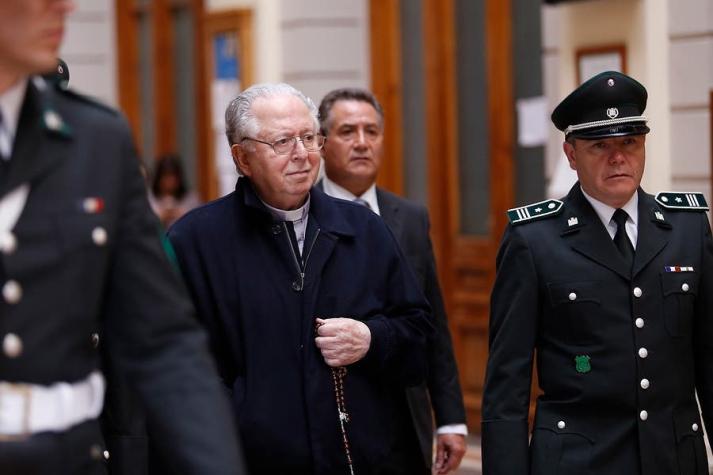 Arzobispado de Santiago lamenta que Karadima "no hable con la verdad"