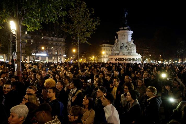 [VIDEO] Falsa alarma genera pánico en la Plaza de la República de París