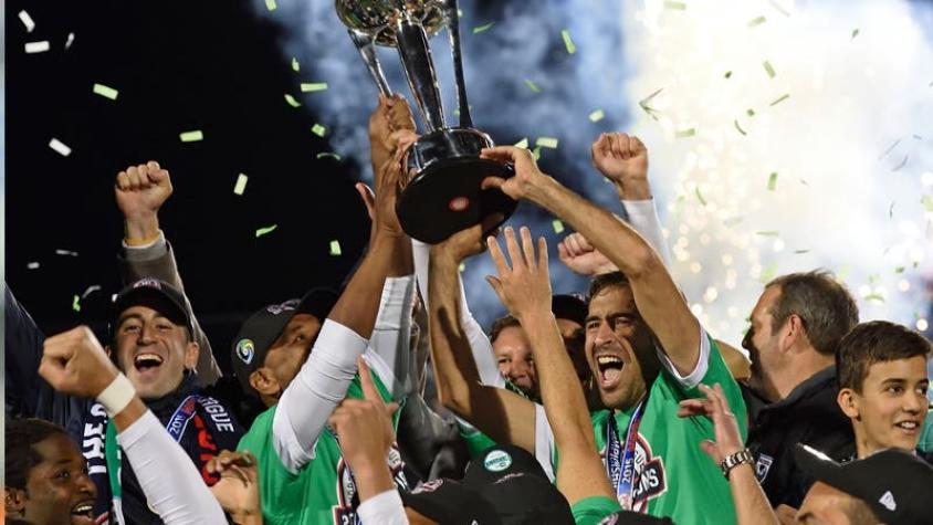 [VIDEO] Adiós crack: Raúl se despide del fútbol con título de campeón con el Cosmos