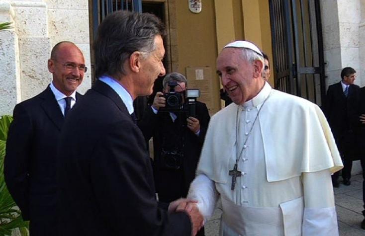 Oficialismo y oposición chocan por comentarios del Papa por segunda vuelta argentina