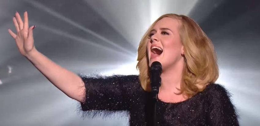 Adele podría batir récord histórico de Oasis con su nuevo disco