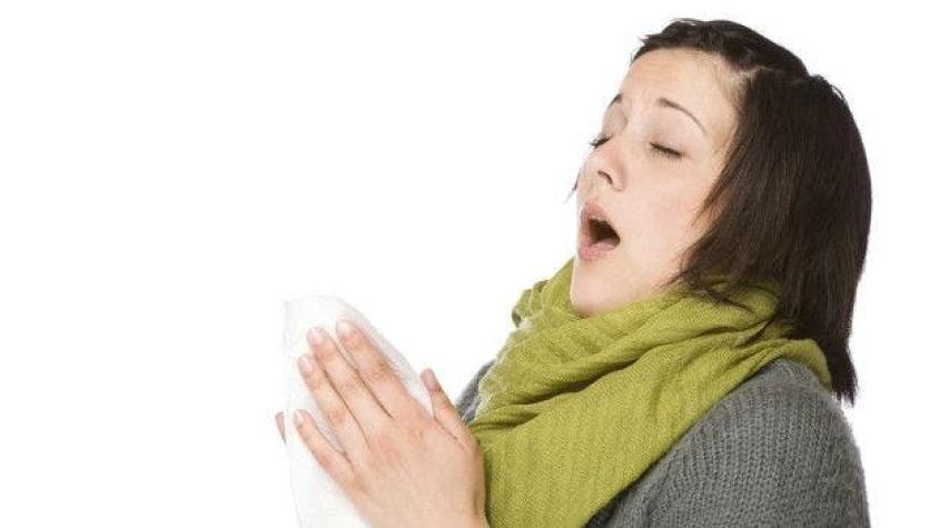 Las increíbles formas que adquiere la saliva durante un estornudo