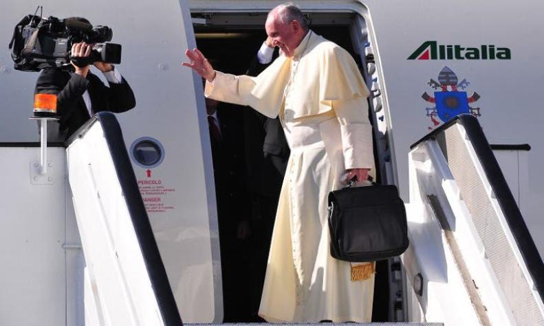 Papa Francisco llegó a Uganda, segunda etapa de gira africana