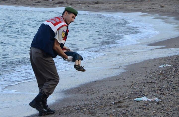 Familia de niño sirio que murió ahogado y conmovió al mundo recibe asilo en Canadá