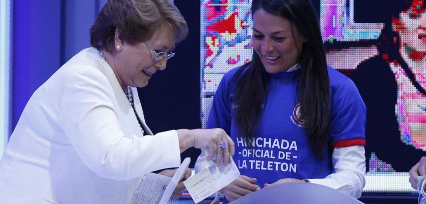 Este es el monto en dinero que Michelle Bachelet donó personalmente a la Teletón 2015
