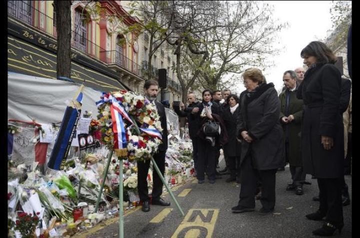 Presidenta Bachelet expresa condolencias a familiares de víctimas chilenas en atentados en París