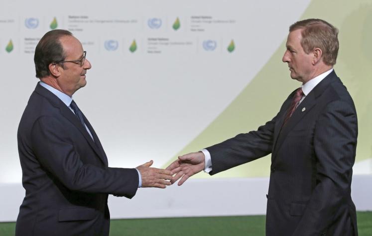 Presidente francés llega a sede de la COP21 para recibir a 150 líderes mundiales