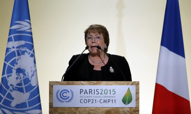 Bachelet reclamó en París "justicia climática" que atienda dimensión social