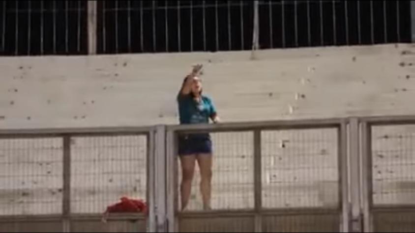 [VIDEO] Ejemplo de pasión: La solitaria hincha que alentó a Audax Italiano en Arica