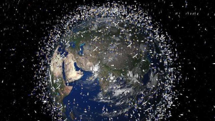 Impresionante video muestra la huella de basura espacial desde 1957