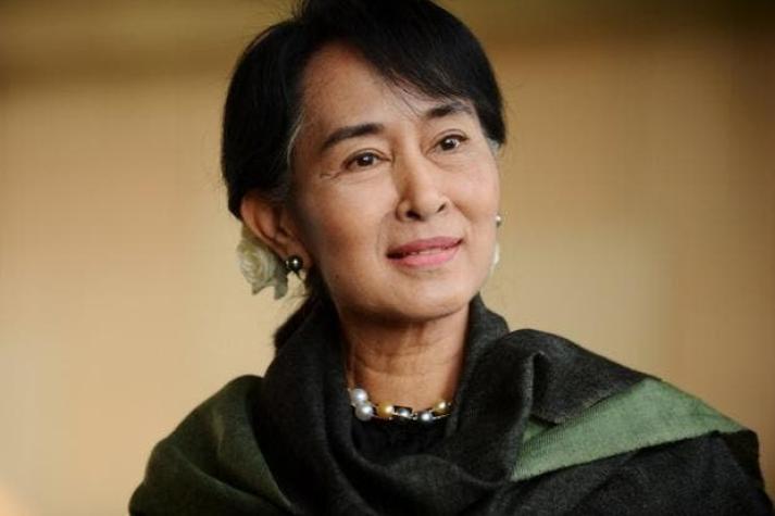 Suu Kyi y el presidente de Birmania se reúnen para preparar una "transición pacífica"